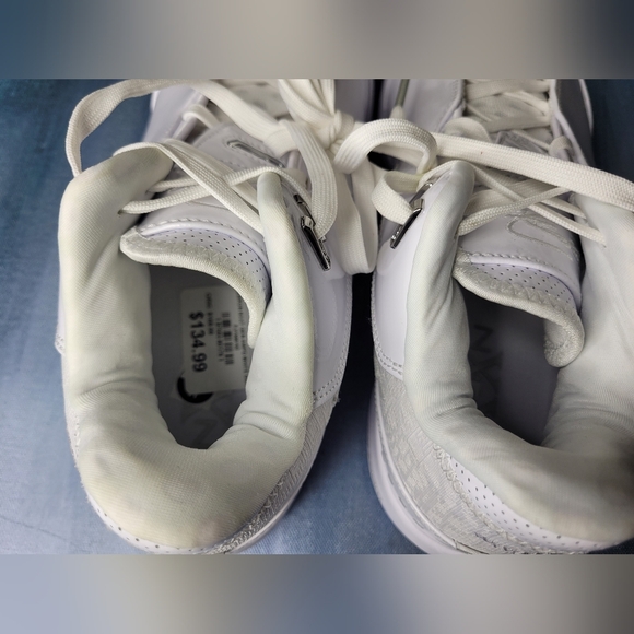 Nike Men's Zoom Lebron NXXT Gen  AMPD "White Out" Shoes Sz 11 New - Picture 9 of 10